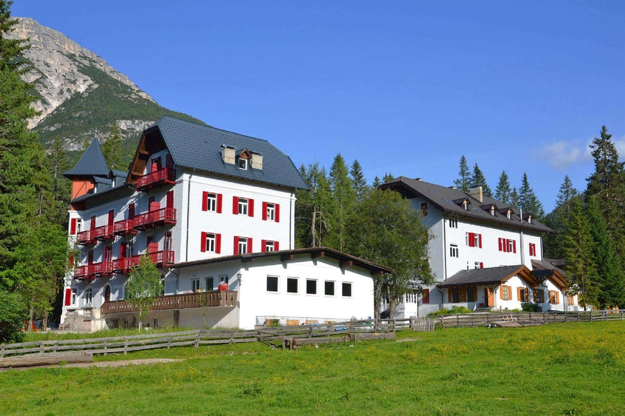 Hotel Croda Rossa Carbonin Luaran gambar