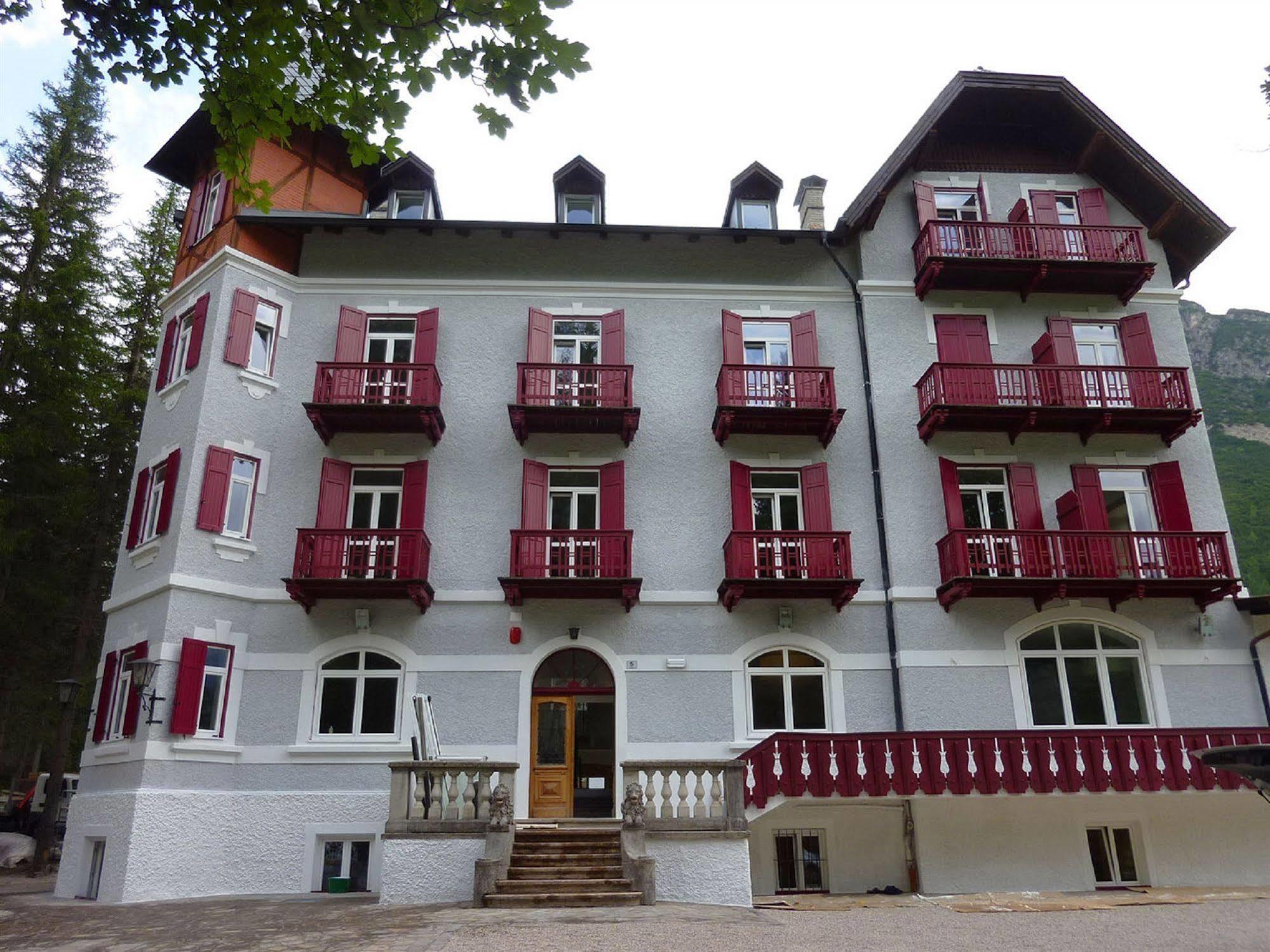 Hotel Croda Rossa Carbonin Luaran gambar